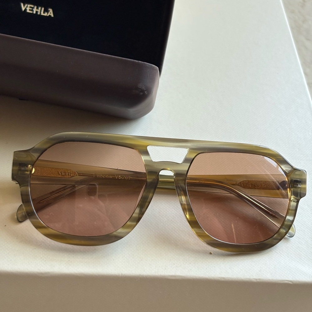 Vehla Phoenix sunglasses. Camo/Toffee w/case
